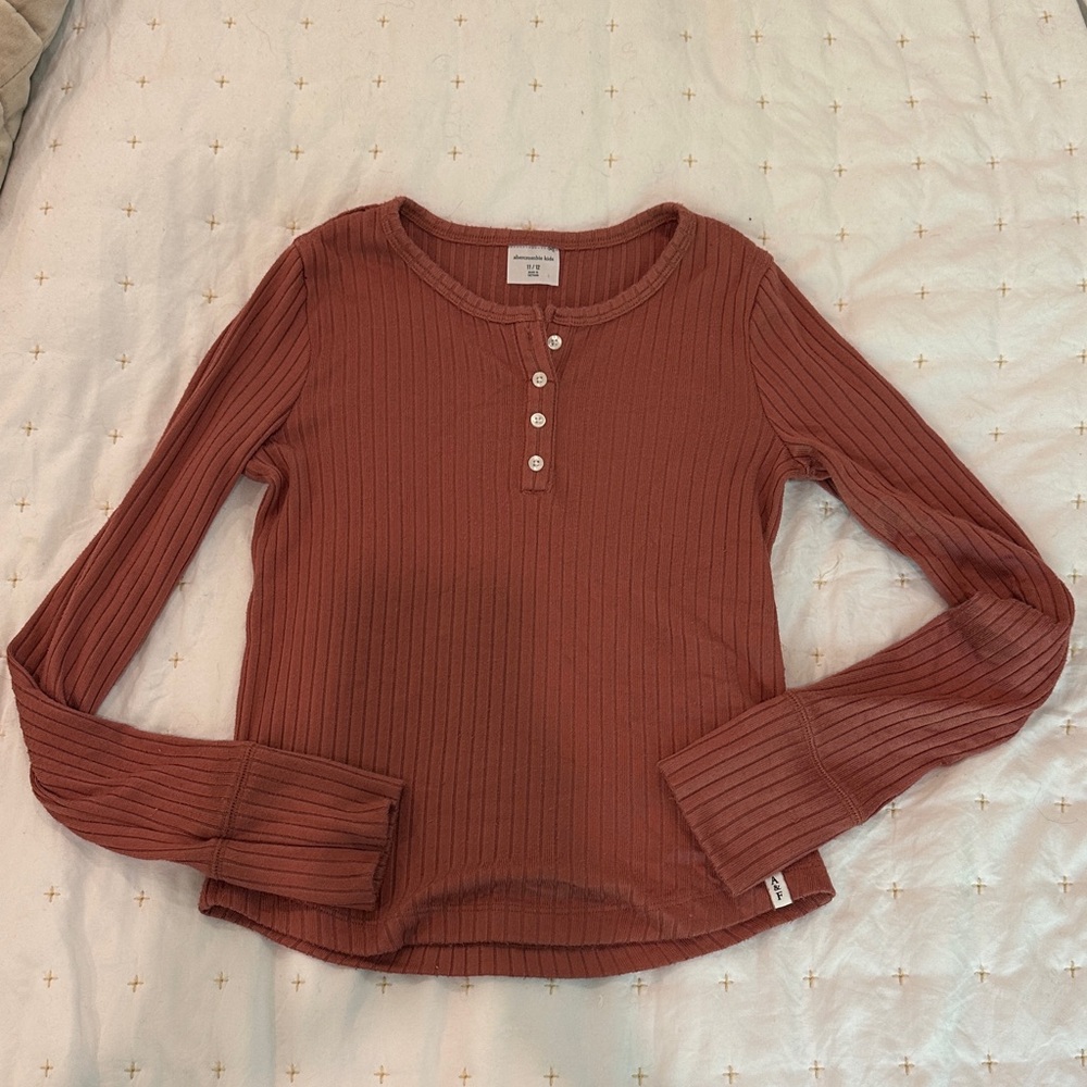 abercrombie kids Rust-Tone Ribbed Henley Top